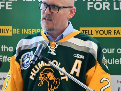 Green Shirt Day 2024 Mayor Blaine Hyggen in Humbolt Broncos jersey