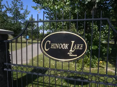 Chinook Lake fence sign