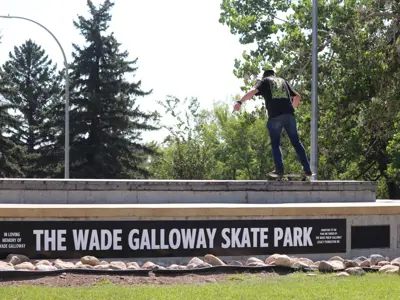 Wade Galloway Skate Park Sign with skater